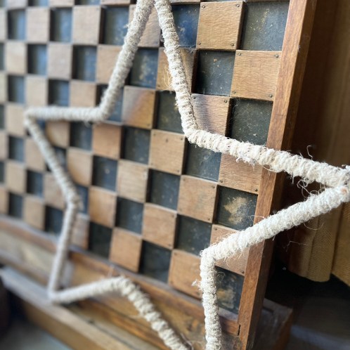 Etoile ☆ jute blanchie 31*31cm à poser ou à suspendre