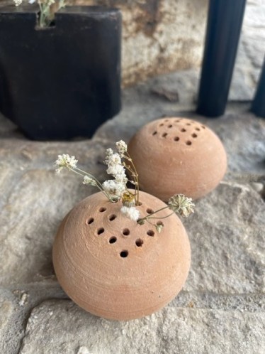 Pique-fleurs ☆ terre-cuite fabriqué main 7*5cm modèle unique