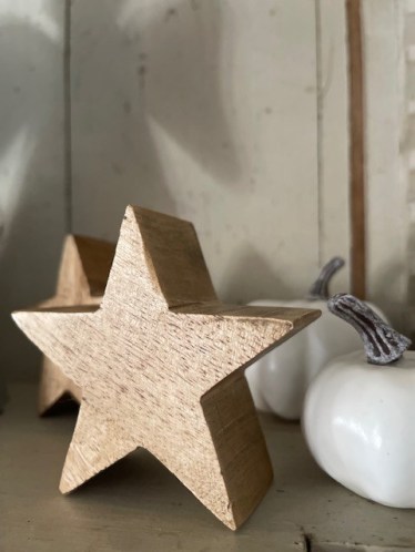Petite étoile bois ☆ Manguier à poser 10*10*4cm-ET45